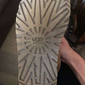 Tan Ugg Bailey Button Boot